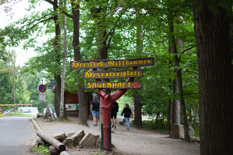 Wegweiser Hexentanzplatz